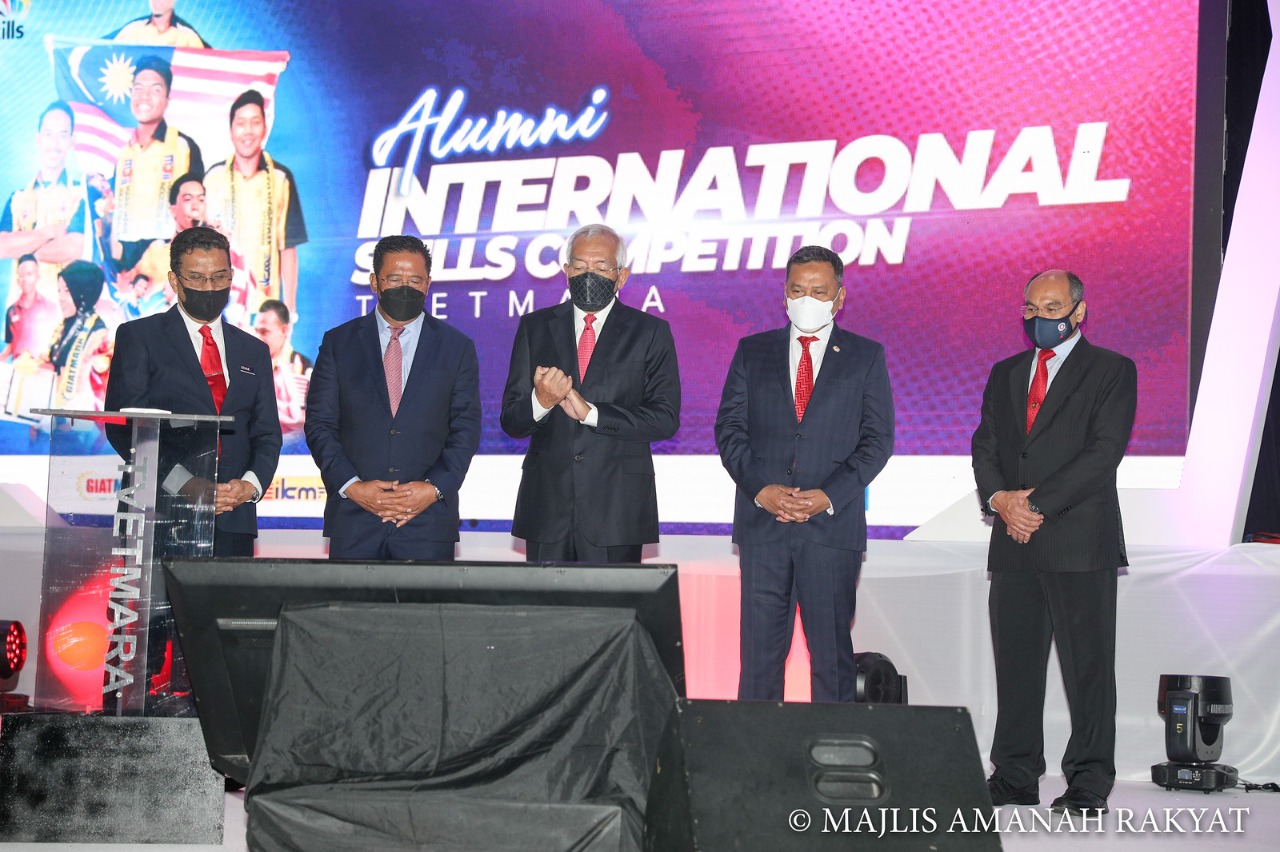 Pelancaran Buku & Portal Alumni International Skills Competition